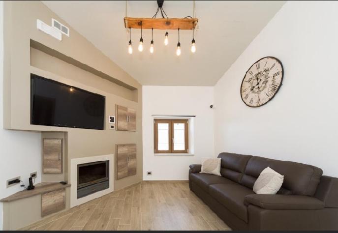 A Due Passi Bed & Breakfast Lorica Dış mekan fotoğraf