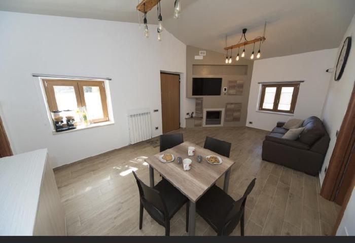 A Due Passi Bed & Breakfast Lorica Dış mekan fotoğraf